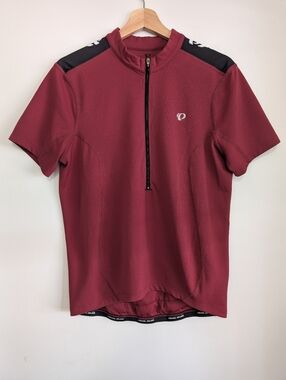Pearl Izumi Medium Cycling T-shirt Back Bottle Pockets Red Maroon Breathable